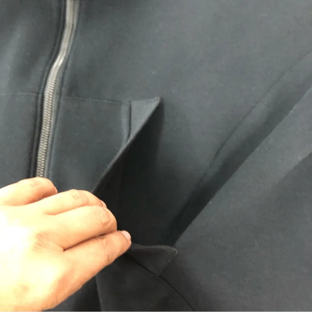 The North Face women y2k black hooded vest w/pockets full zipper size s/p - Image 7