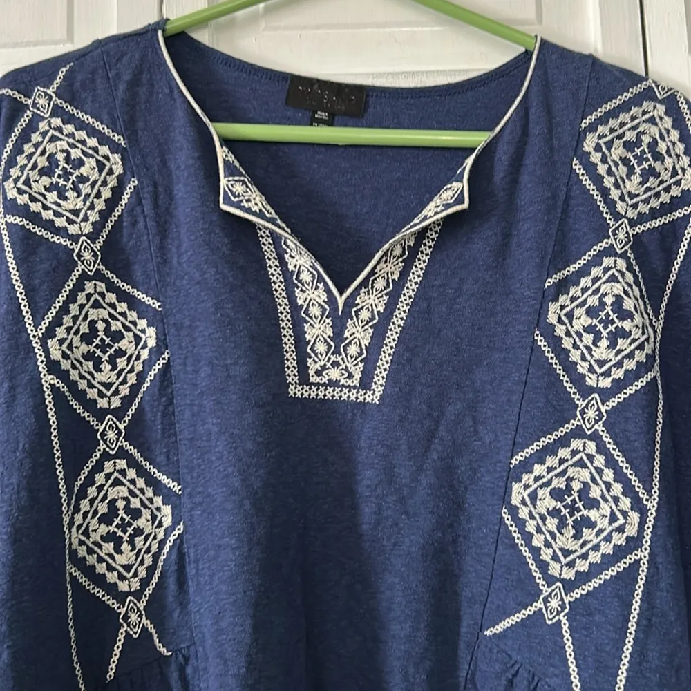 TopShop Navy Blue Embroidered Women's Crop Top - Size 4 - Image 3