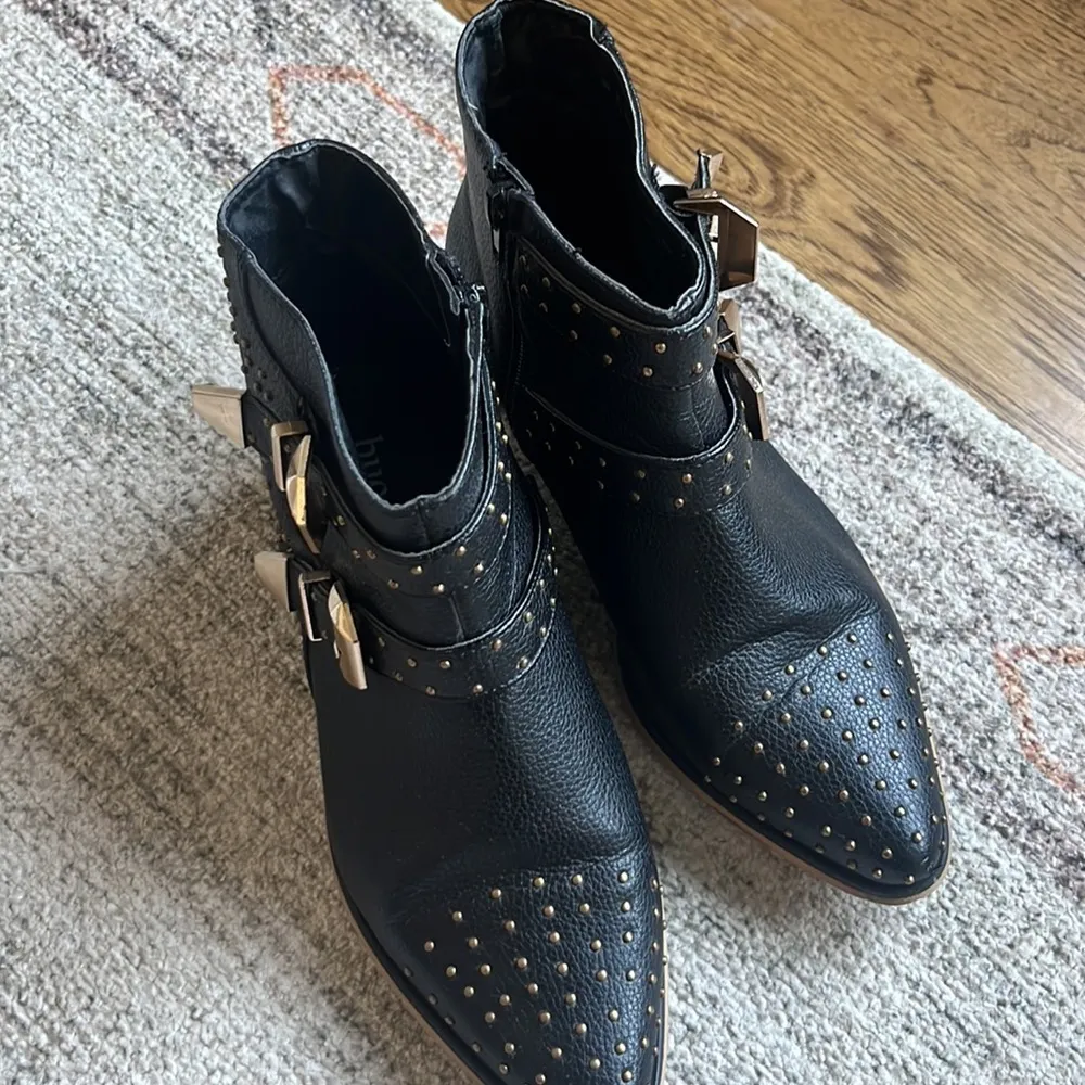 BUCCO . Alicia Studded Booties leather biker boot 7.5 - Image 6