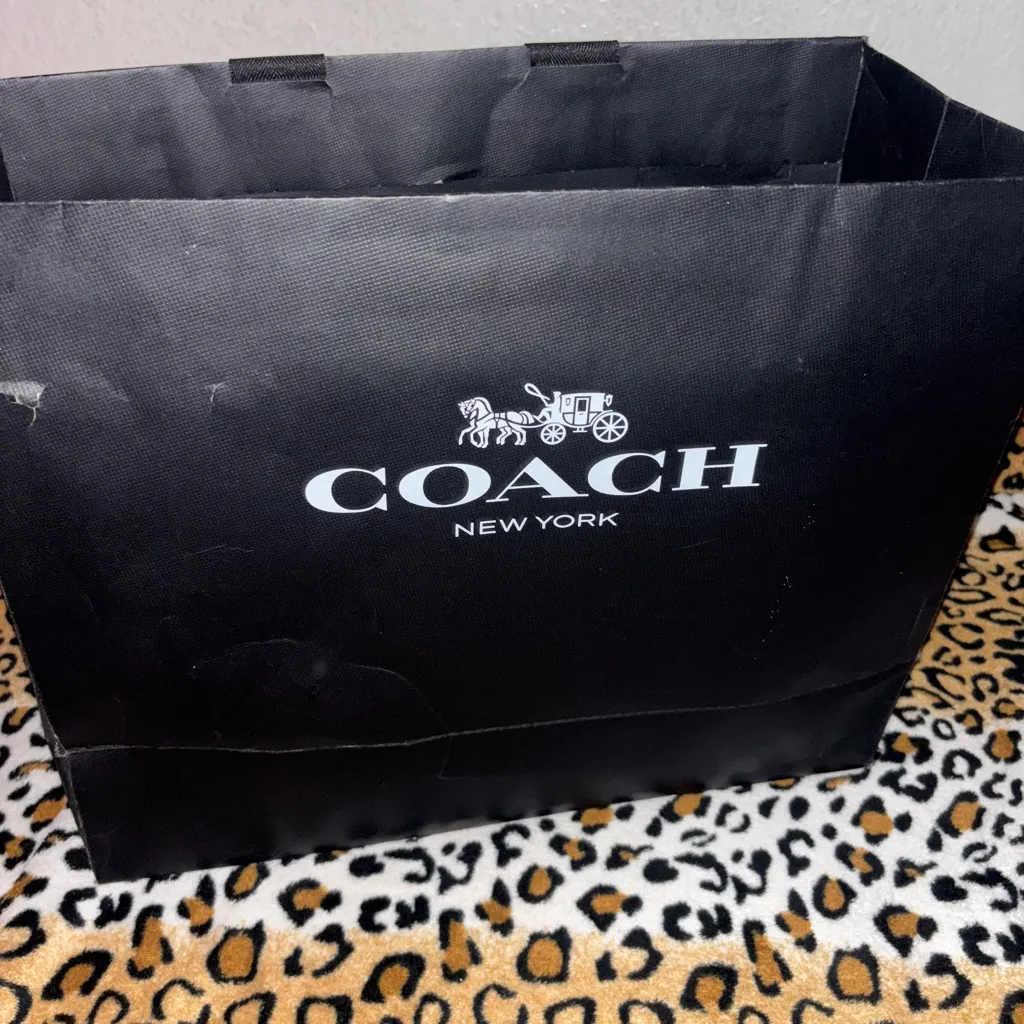 Coach Tan and Brown Shoulder Bag with Gold Chain - Image 11