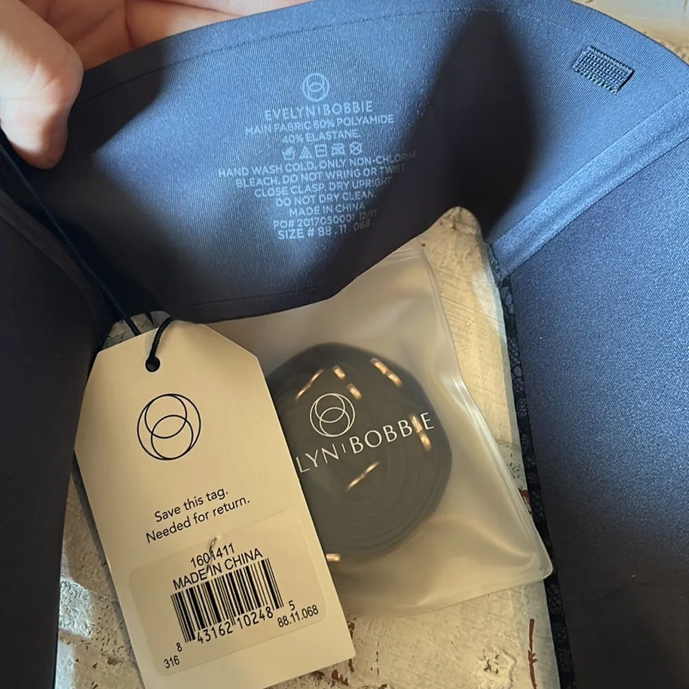 NWT Evelyn Bobbie everyday bustier strapless/w straps no underwire bra gray lace Black Size undefined - Image 11