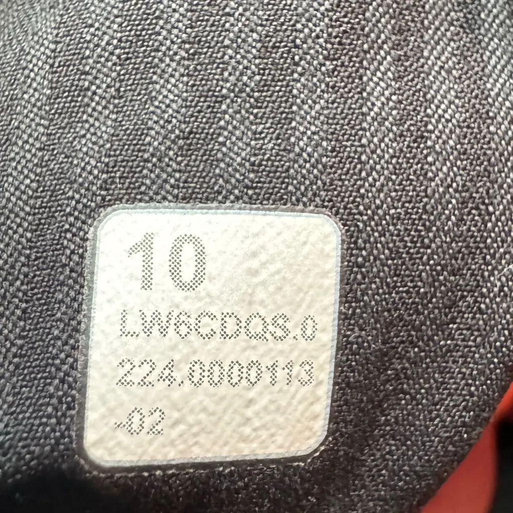 Lululemon Dance Studio Mid-Rise Crop 25"
Black 10 - Image 4