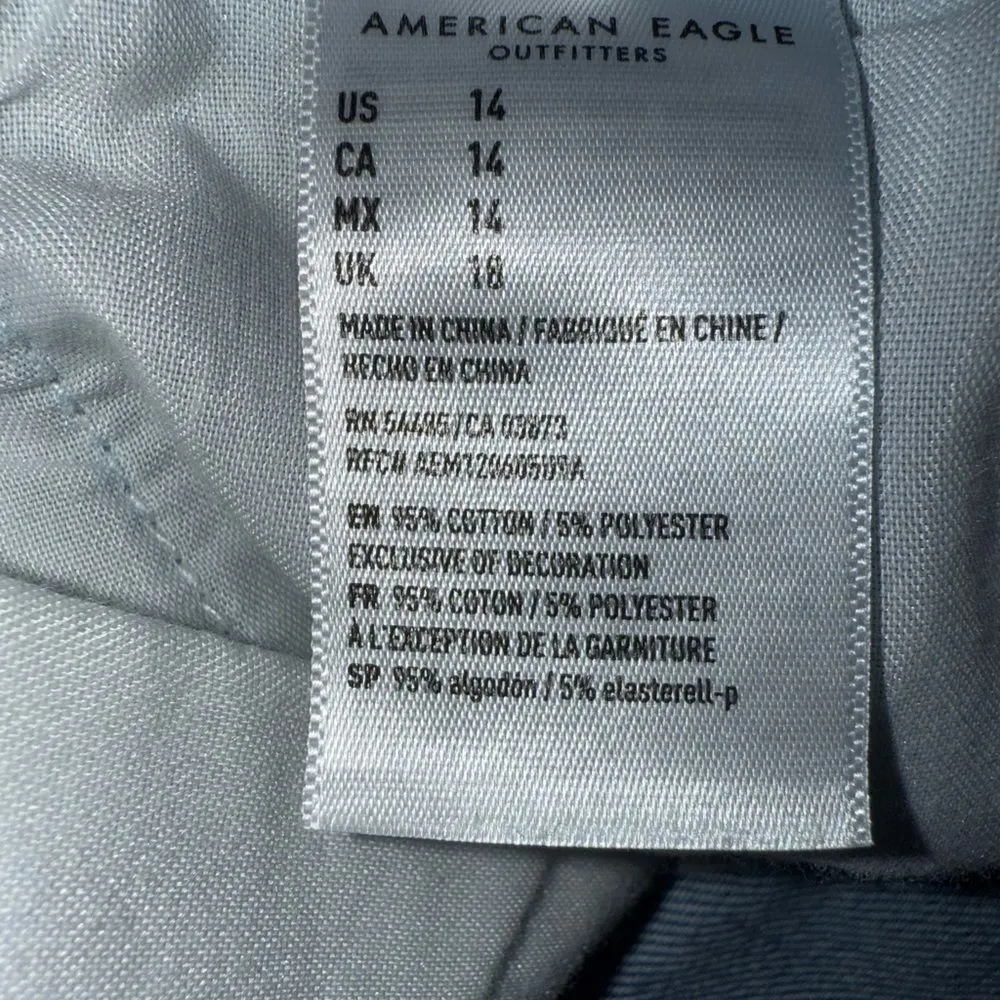 American Eagle Outfitters Light Wash High Rise Mom Jean Shorts size 14 #713 - Image 11