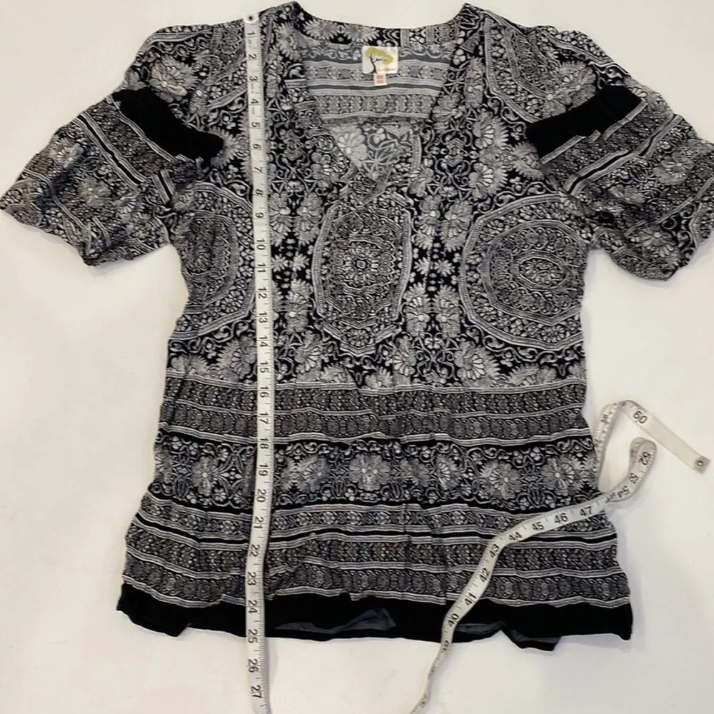 Fig and Flower Women’s All Over Print Boho Tunic Abstract Floral Indian EUC Sz M Black Size M - Image 11