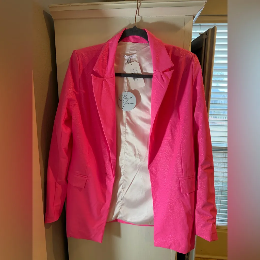 Cloud Ten hot pink pleather blazer! NWT! Size Small! - Image 2