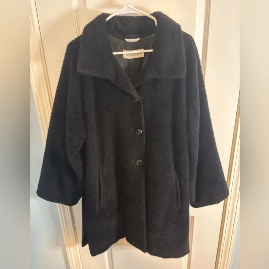 MaxMara vintage Black wool Teddy coat size 10 EUC - Image 3