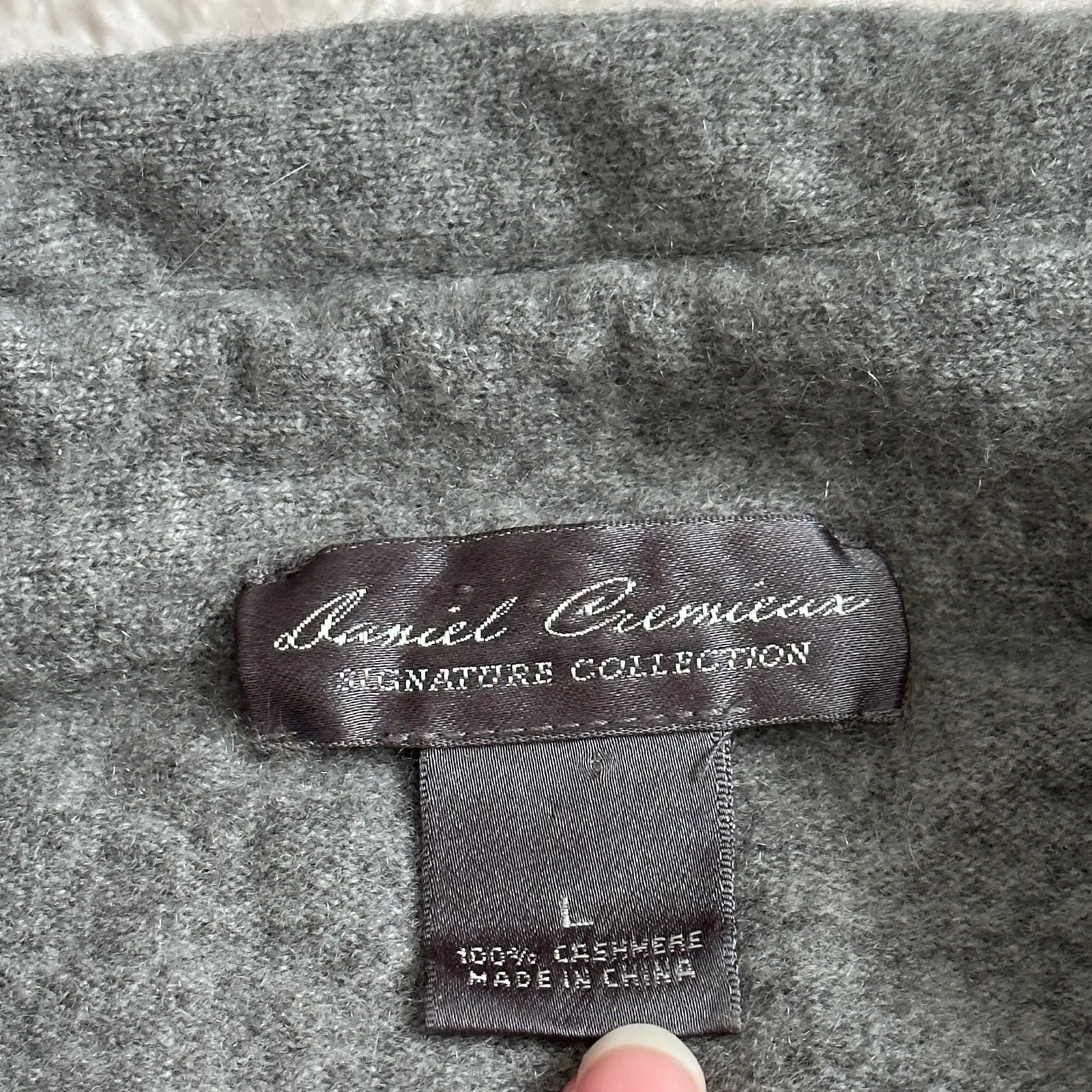 Vintage Daniel Cremieux 100% Cashmere Wool Gray Knit Polo Collared Sweater - Image 7