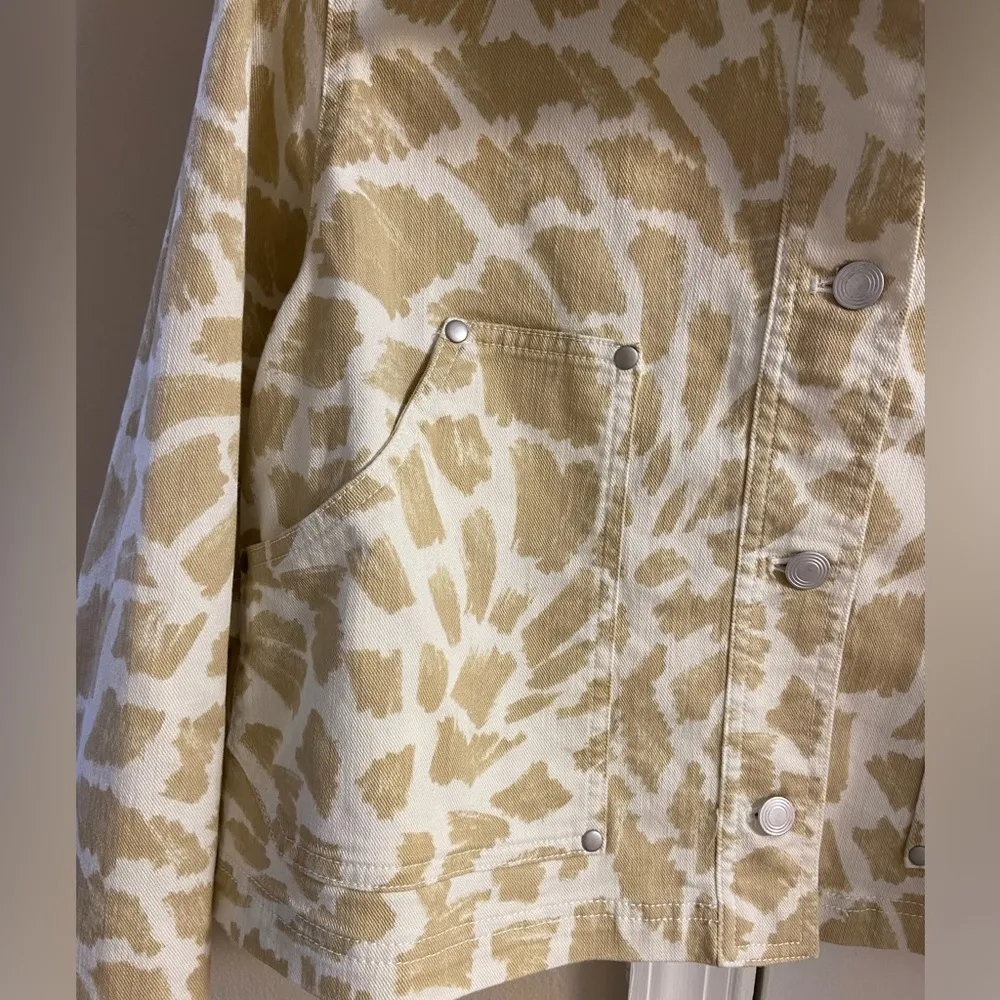 Maeve by Anthropologie jean jacket cropped animal print Large - Image 6