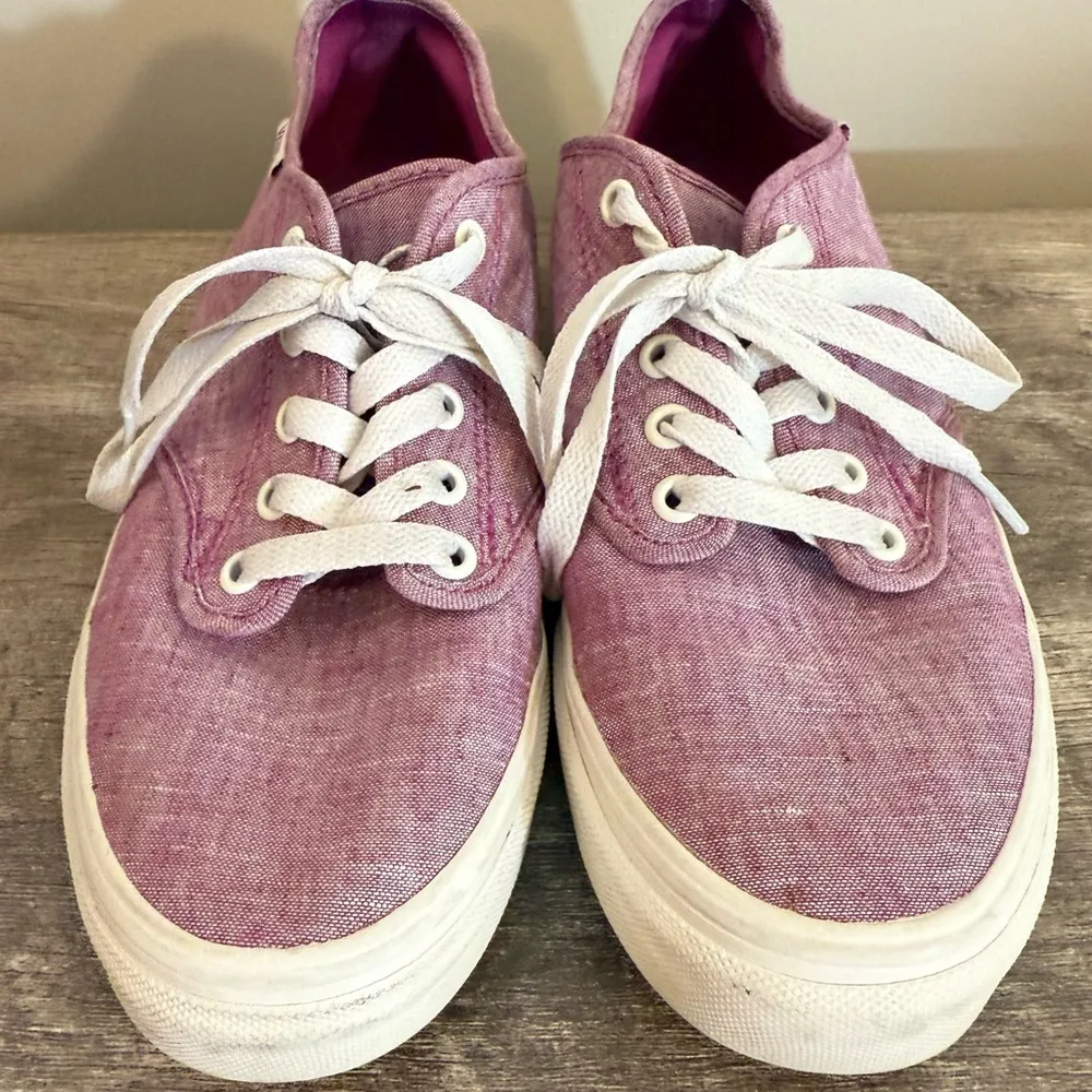 Vans Chambray Wild Aster Sneakers Shoes Women’s Size 10 Lace Up Leather back tab - Image 2