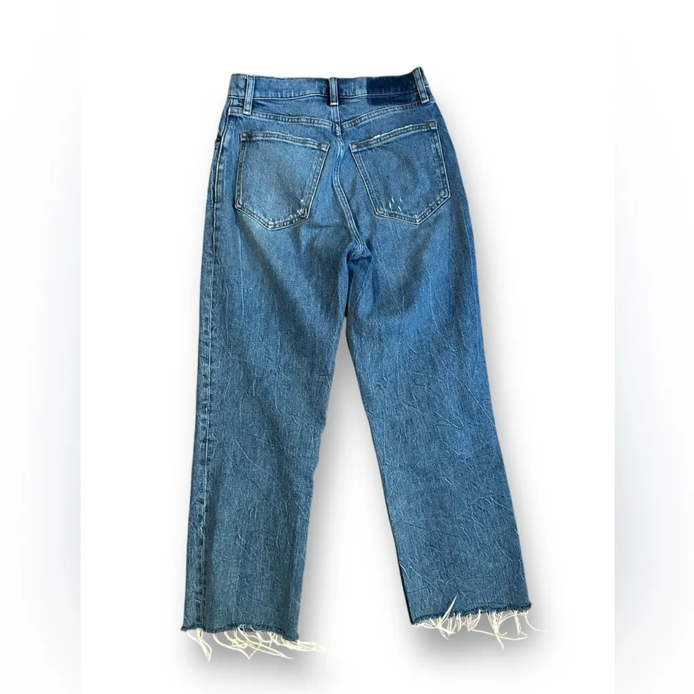 Abercrombie & Fitch The 90's Straight Ultra High Rise Medium Wash 26/2 Short - Image 9