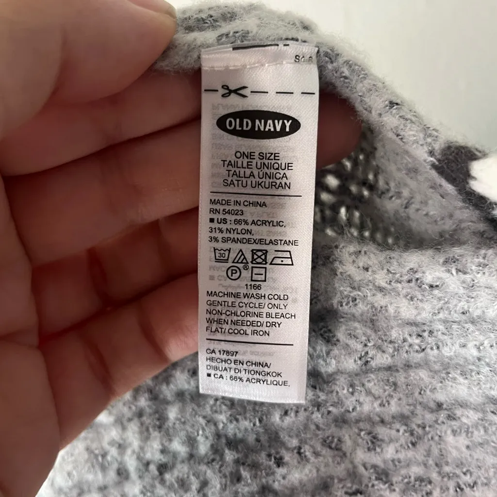 Old Navy Heather Gray Soft-Brushed Shaker-Stitch Scarf for Women OS - Image 4