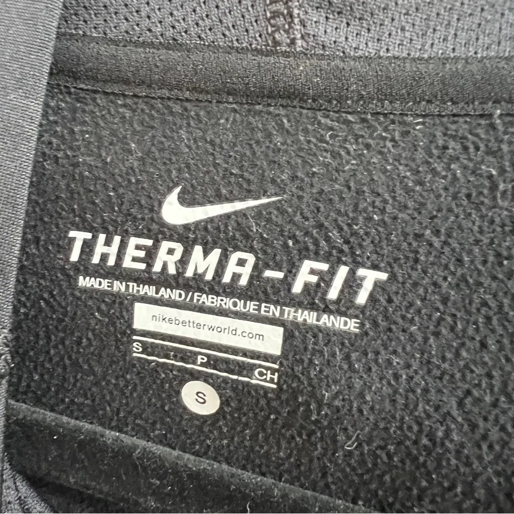 NIKE black therma-fit hoodie fleece Size Small - Image 3