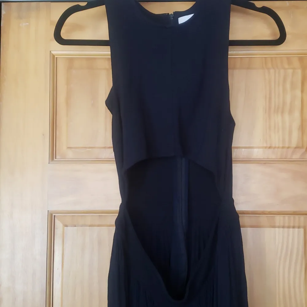 Alice & Olivia / u.o. Anna pleated crop cutout dress - Image 2