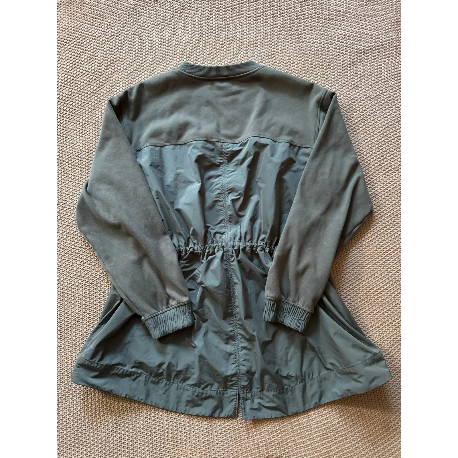 Athleta Triumph Hybrid Crewneck Sweatshirt Drawstring‎ Waist Pullover Top Size M - Image 5