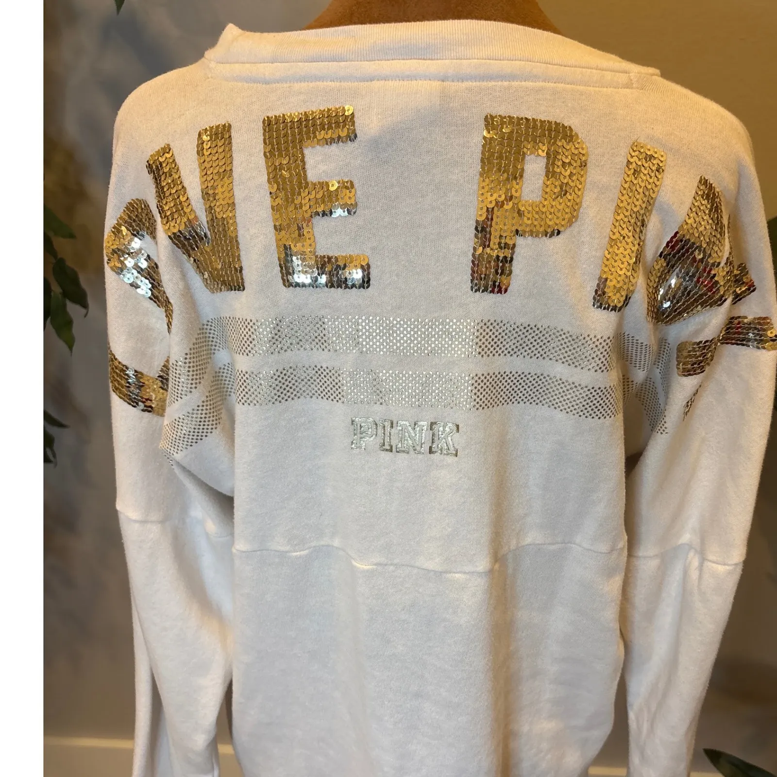 Victoria's Secret Pink y2k Crewneck Sequin Dog Logo Long Sleeve Sweatshirt Small White - Image 2