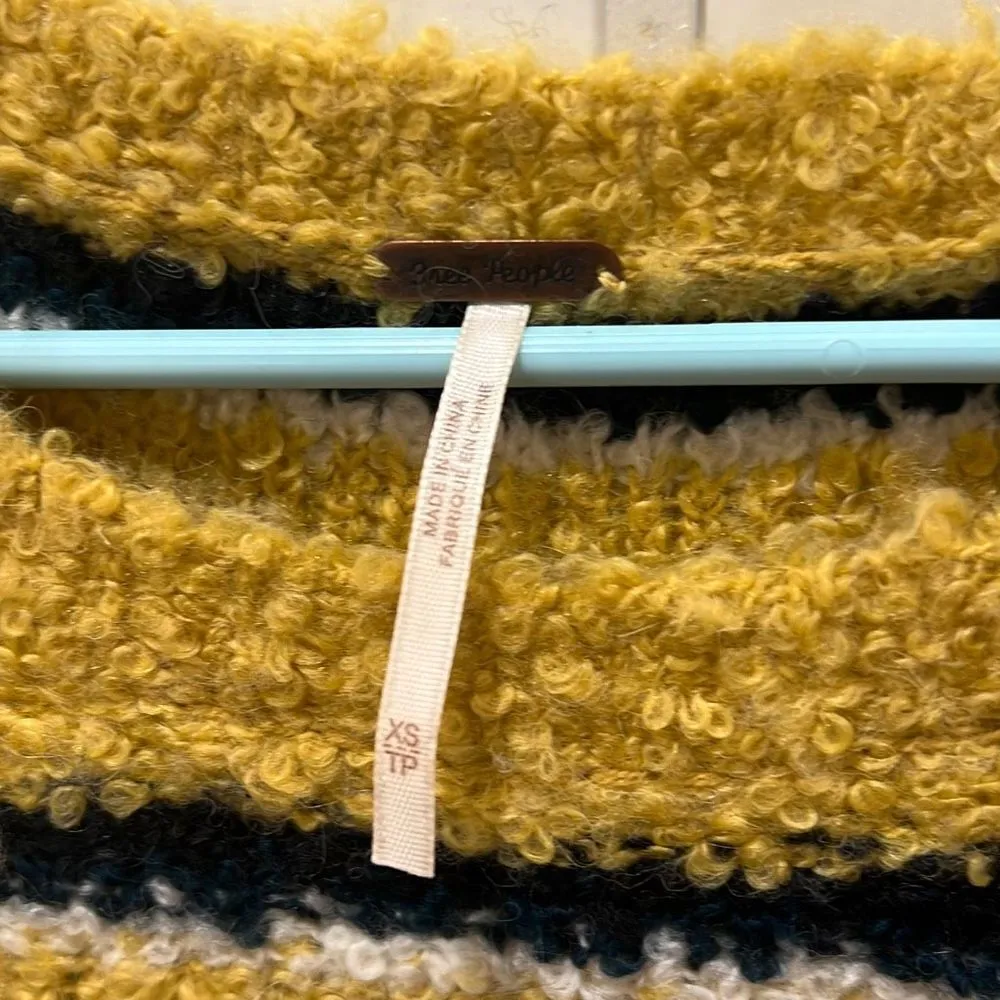 Free People size XS yellow and black striped sweater bohemian preppy comfy cute - Image 3