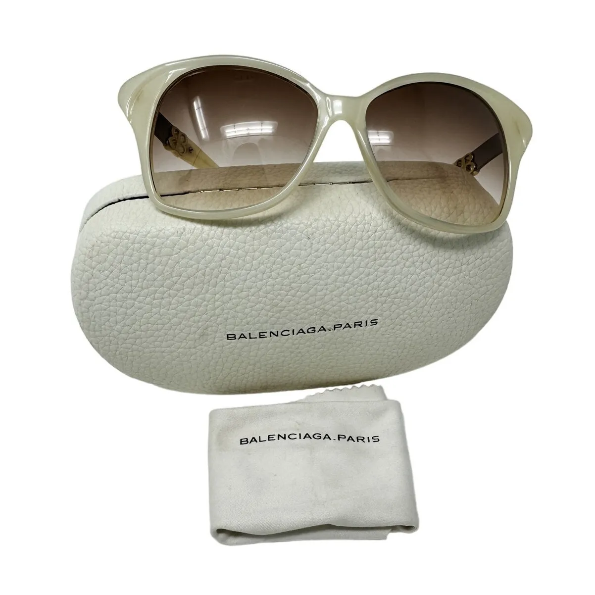 Balenciaga Retro Future Cat Eye Sunglasses ivory BB logo w/ case - Image 3