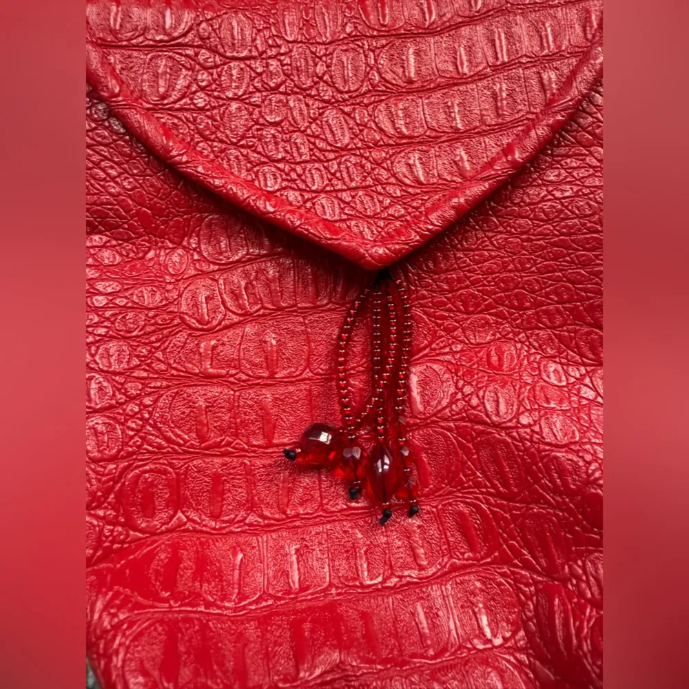 Vintage red faux crocodile beaded shoulder strap pouch purse - Image 3