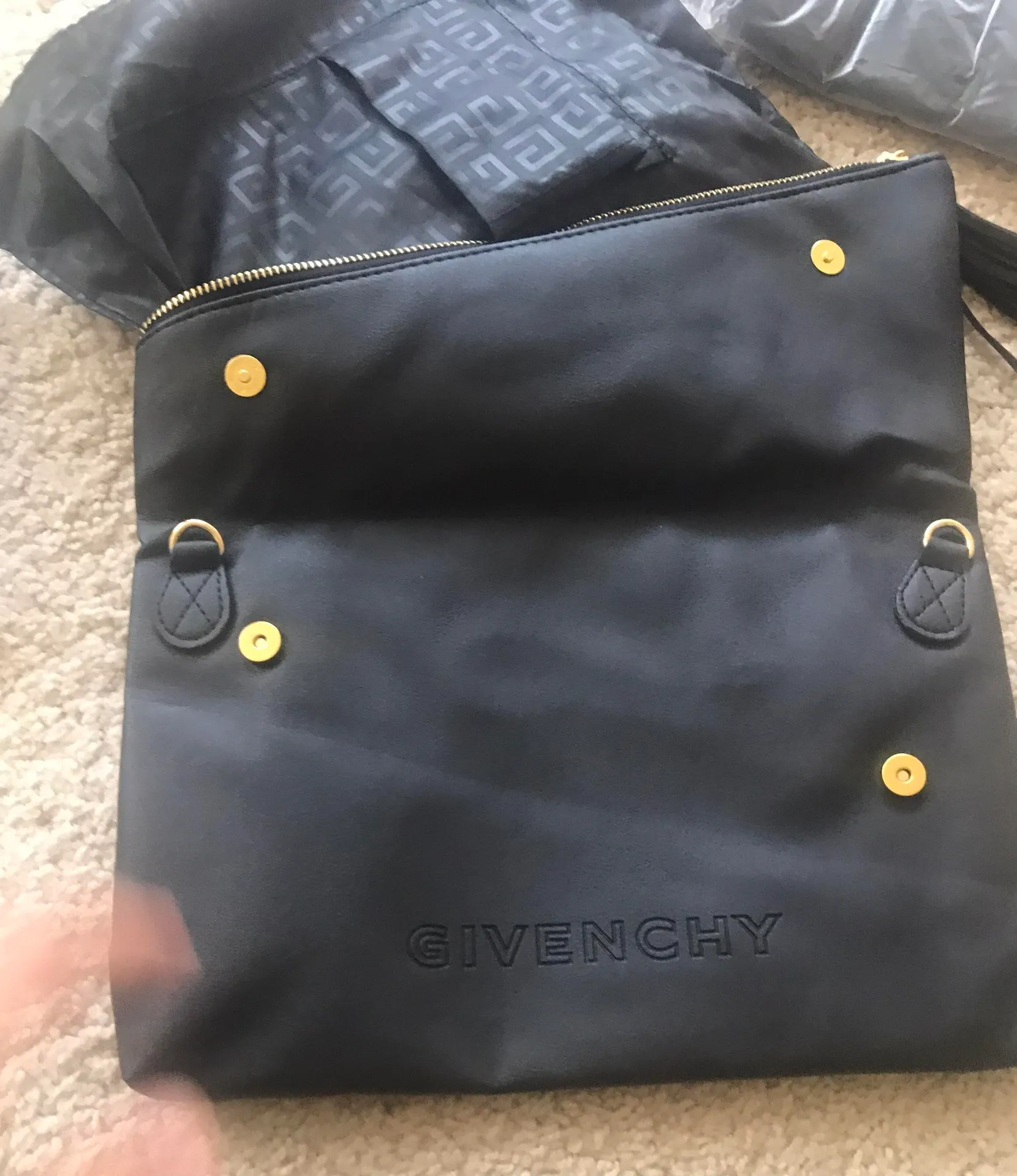 Givenchy Envolepe Leather Bag - Image 8