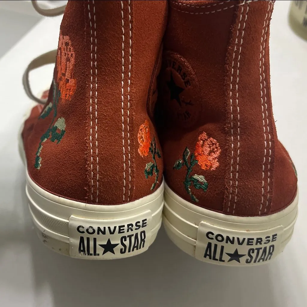 Chuck Taylor All Star Embroidered Suede Roses - Image 6