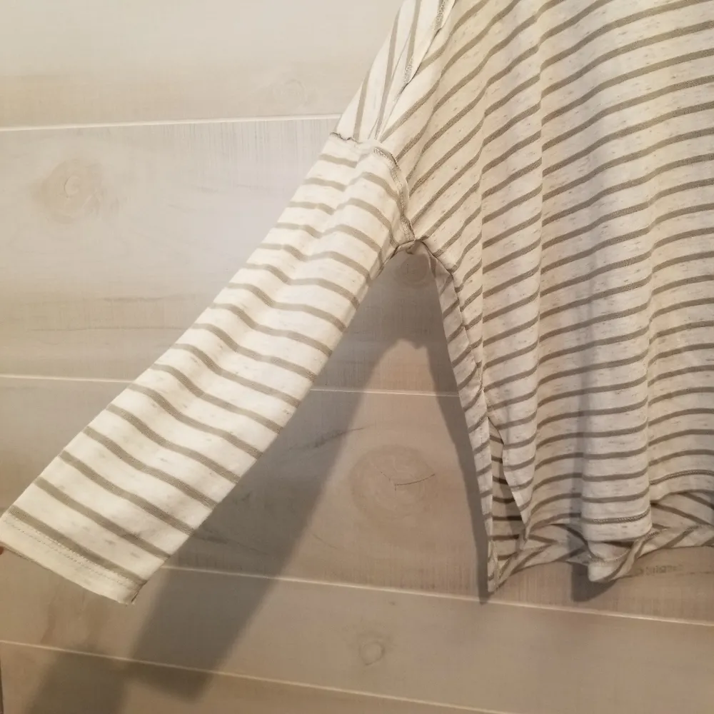 {XS} Free People Striped Cropped Top - Image 4