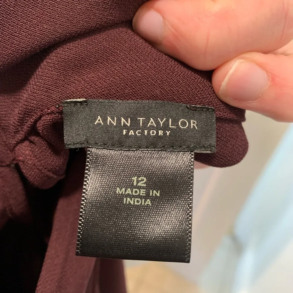 Ann Taylor | Maroon Asymmetrical sleeveless top - Image 2