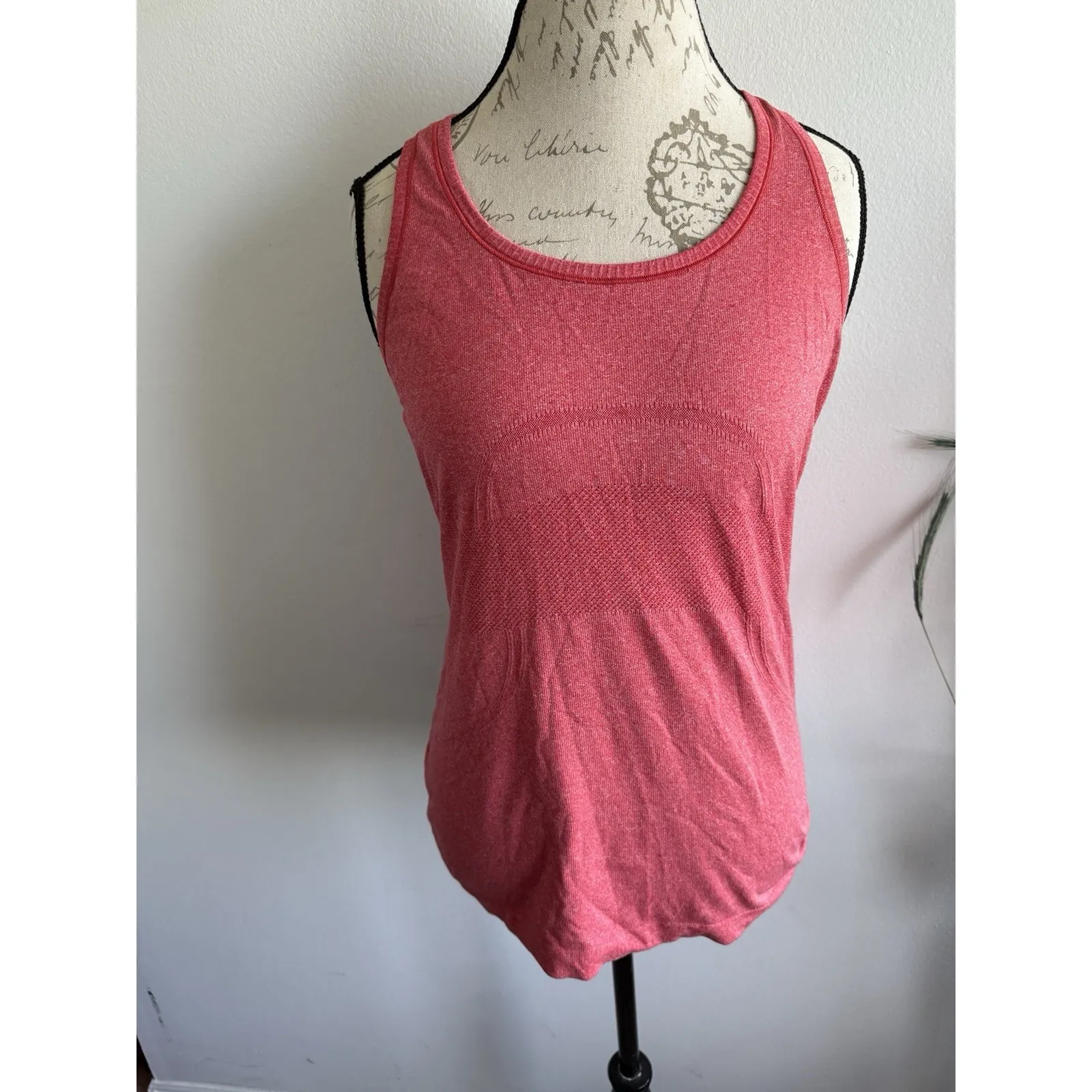 Lululemon‎ Tank Top Womens 10 Run Swiftly Tech Racerback Red - Image 2