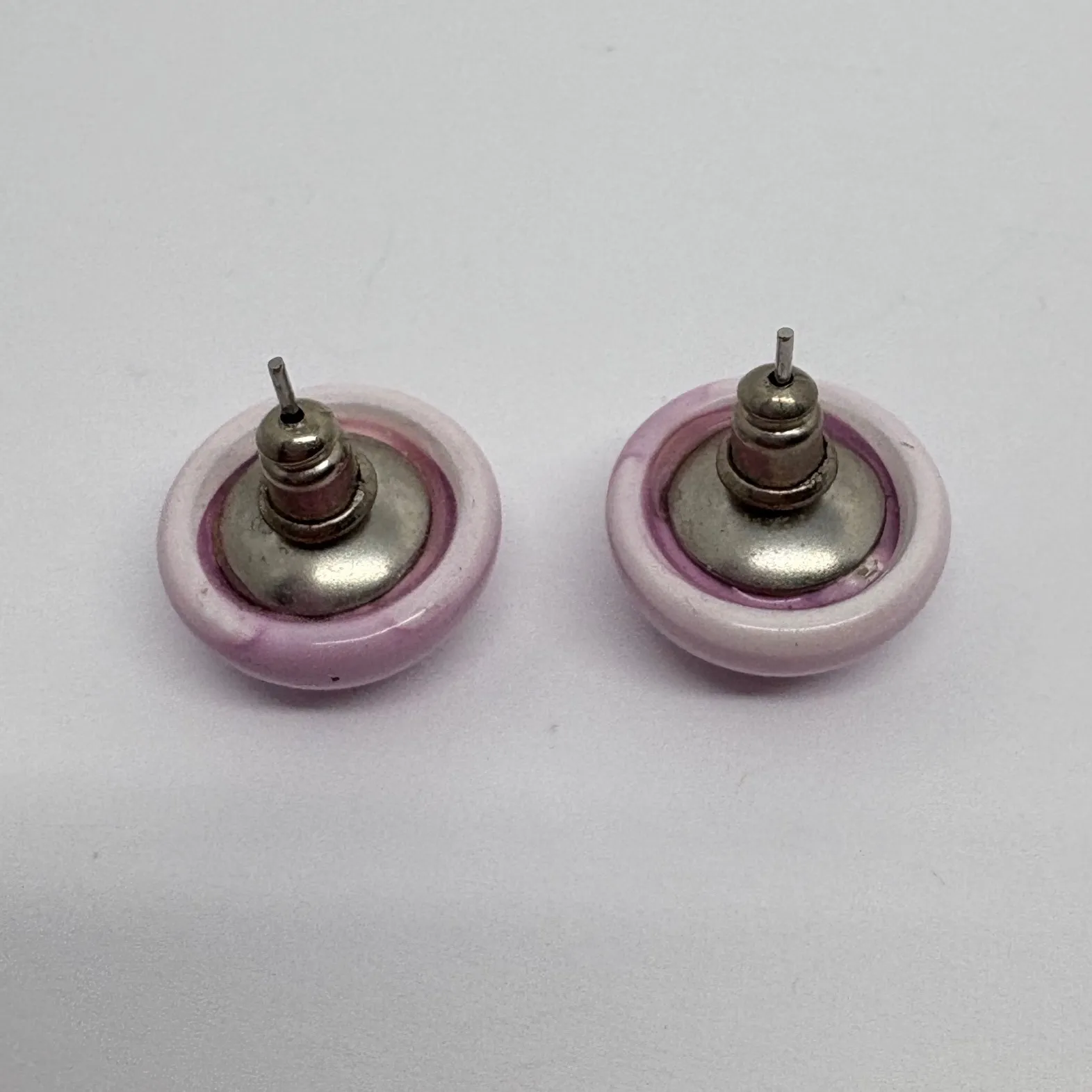 1970s Retro Round Stud‎ Earrings Light Pink Domed Cabochon Button Style Women's - Image 4