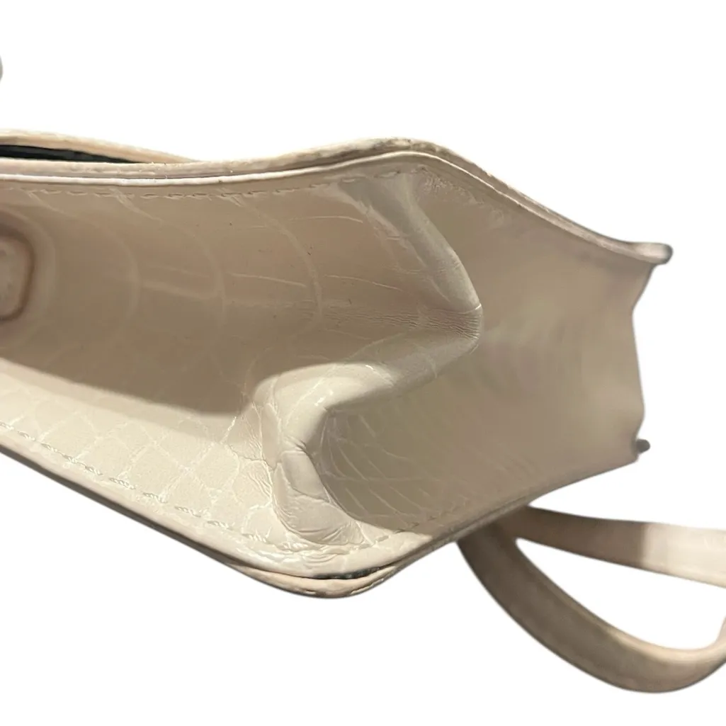 Kendall & Kylie Croc Embossed Cream Crossbody Bag with Black Accent Chain - Image 14