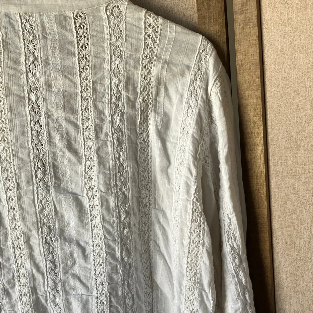 Chico's Lace Accent Blouse 2 large - Image 15