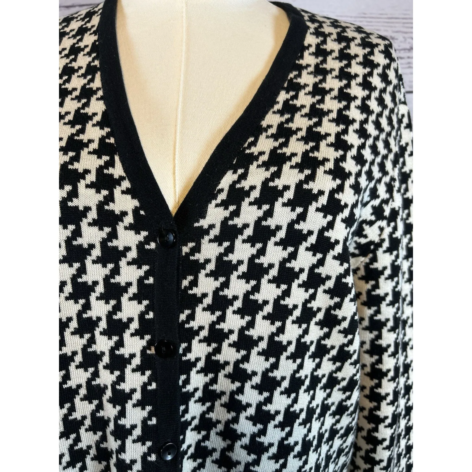 CM Collection Houndstooth Cardigan | Size M | Black & White Long Open Front Size M - Image 3
