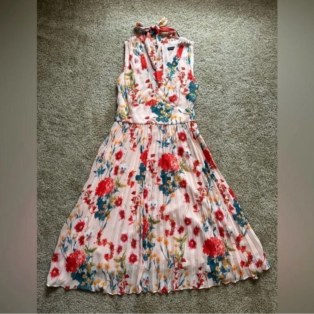 Karen Millen pleated floral Midi v-neck ties back cutout Dress - Image 2