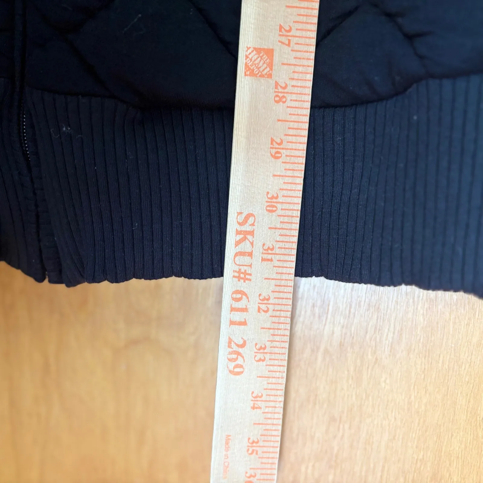 Mono B Quilted Hooded Vest Black Full Zip Pockets Women's Size L Size L - Image 3