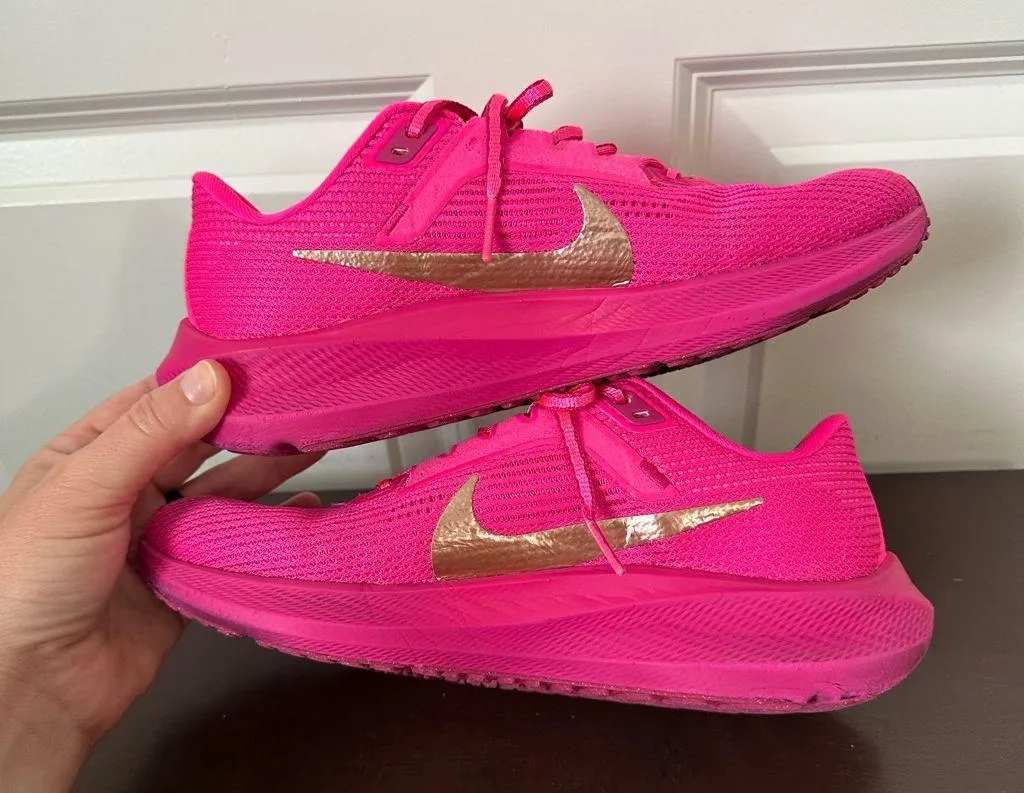 Nike Air Zoom Pegasus 40 Gold Fierce Pink Sneakers, Size 7 - Image 2