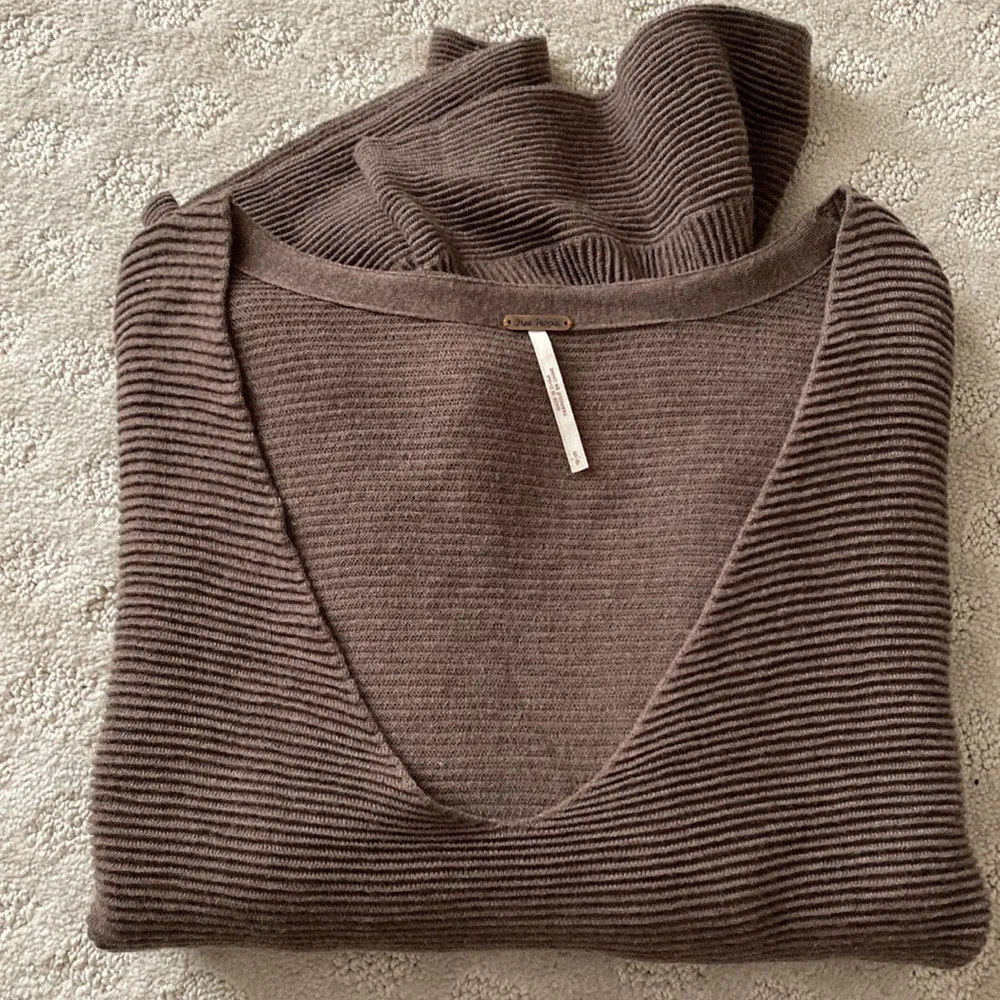 Stunning Free People Sweater - Image 6