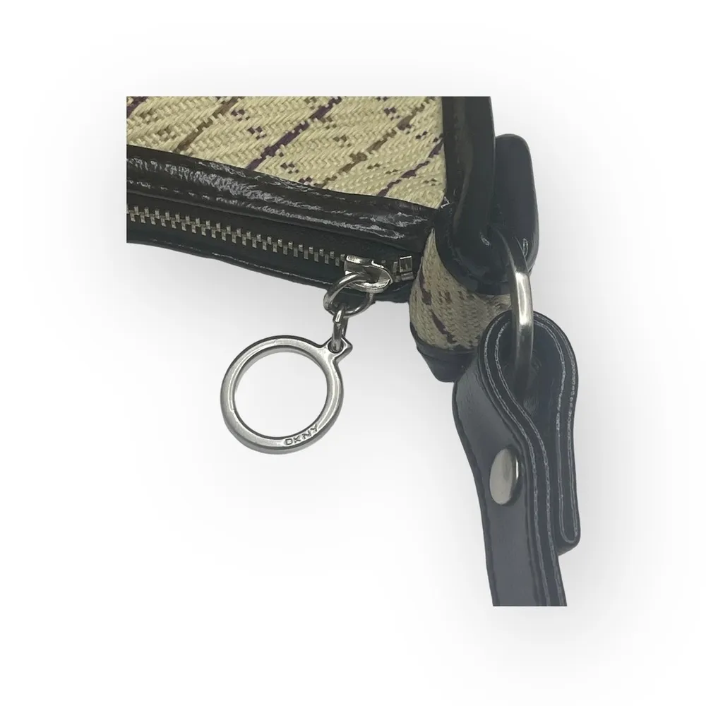 DKNY 𖣴 Woven Crosshatch Mini Bag Handbag 𖣴 Straw 𖣴 Choc Brown Leather Trim 𖣴 - Image 9