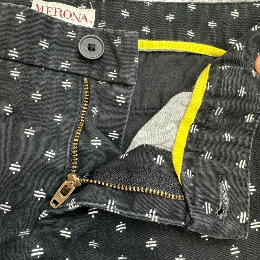 Merona Women's Casual Summer Diamond Line Pattern Chino Shorts Black White 2 Zip - Image 4