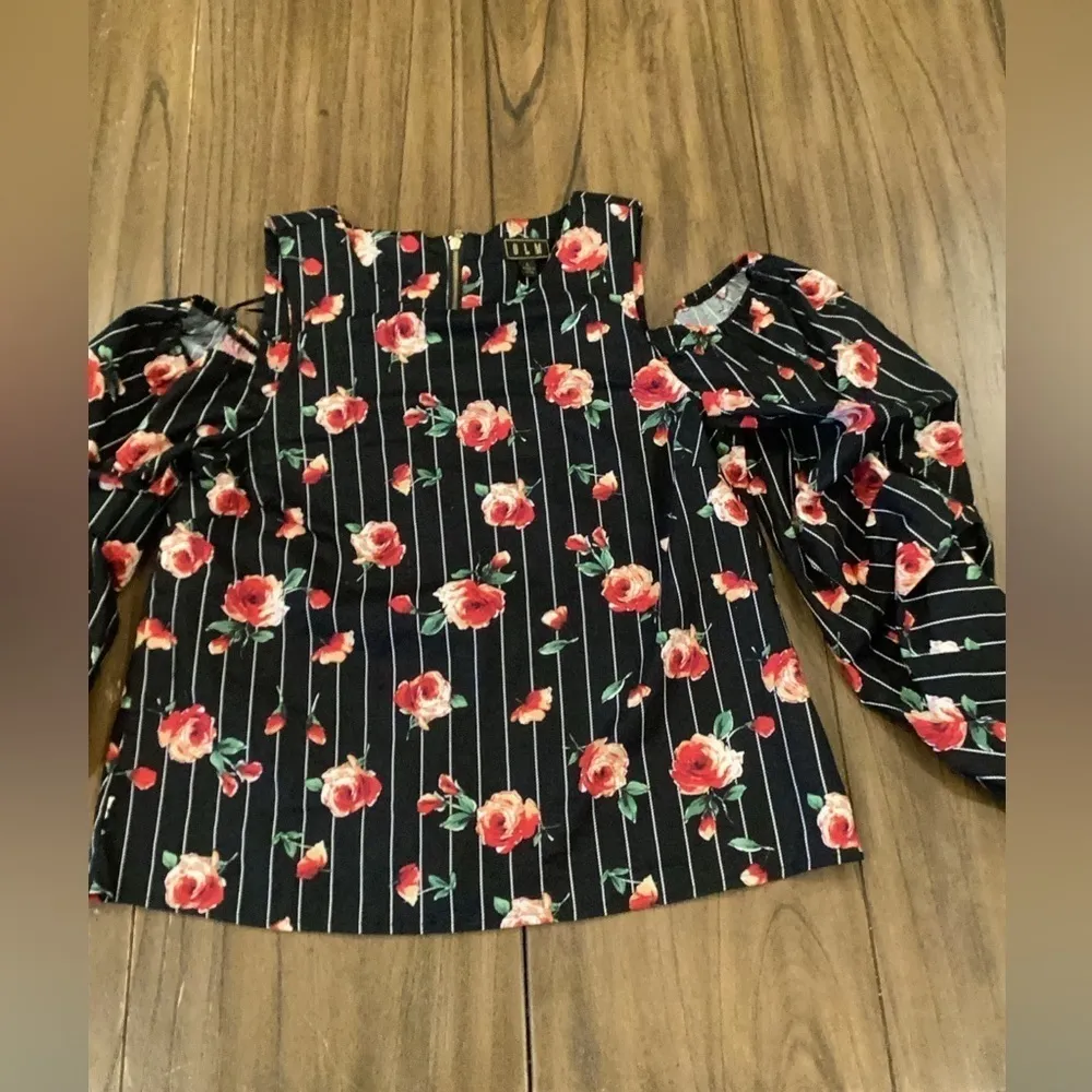 OLM black White Red Floral Cold Shoulder Cotton Blouse ShiRT Puff Sleeve Large - Image 4