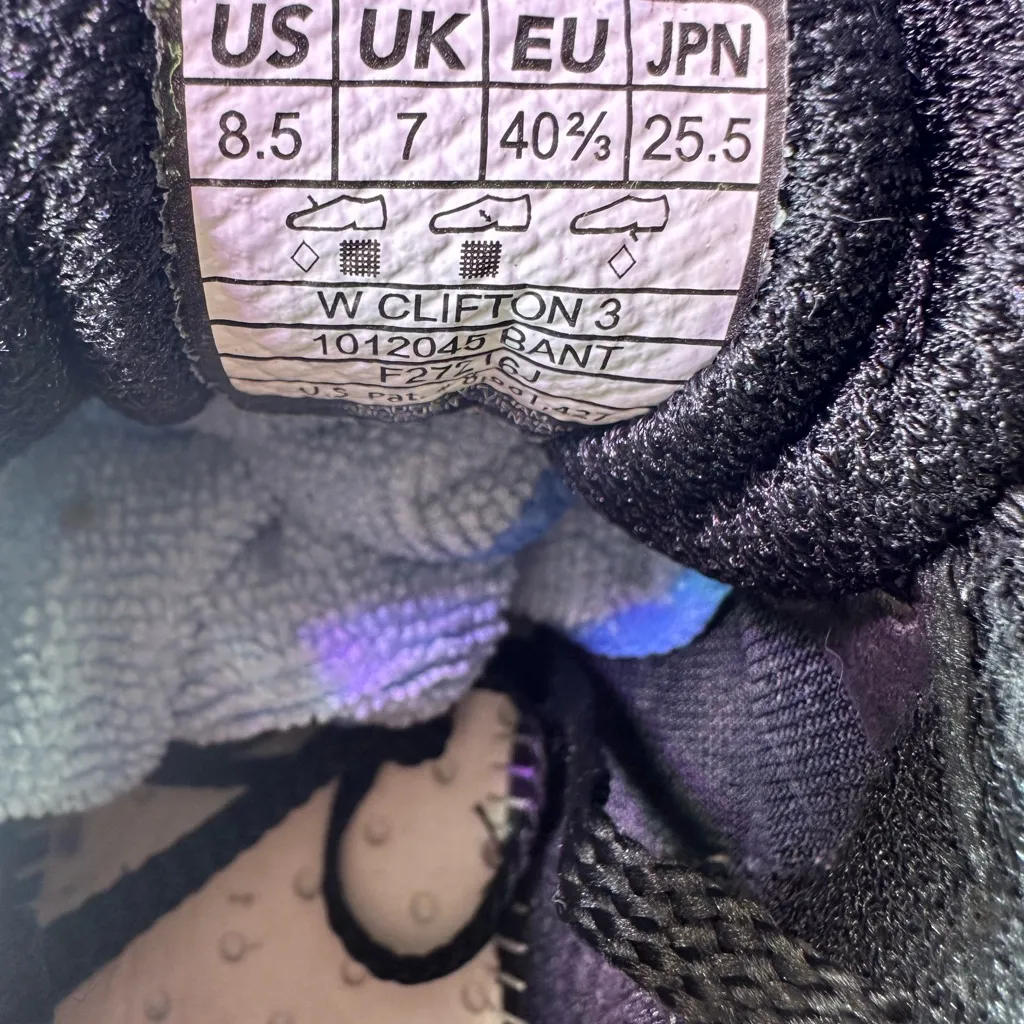 Hoka Women's Black and White Sneakers - Image 16