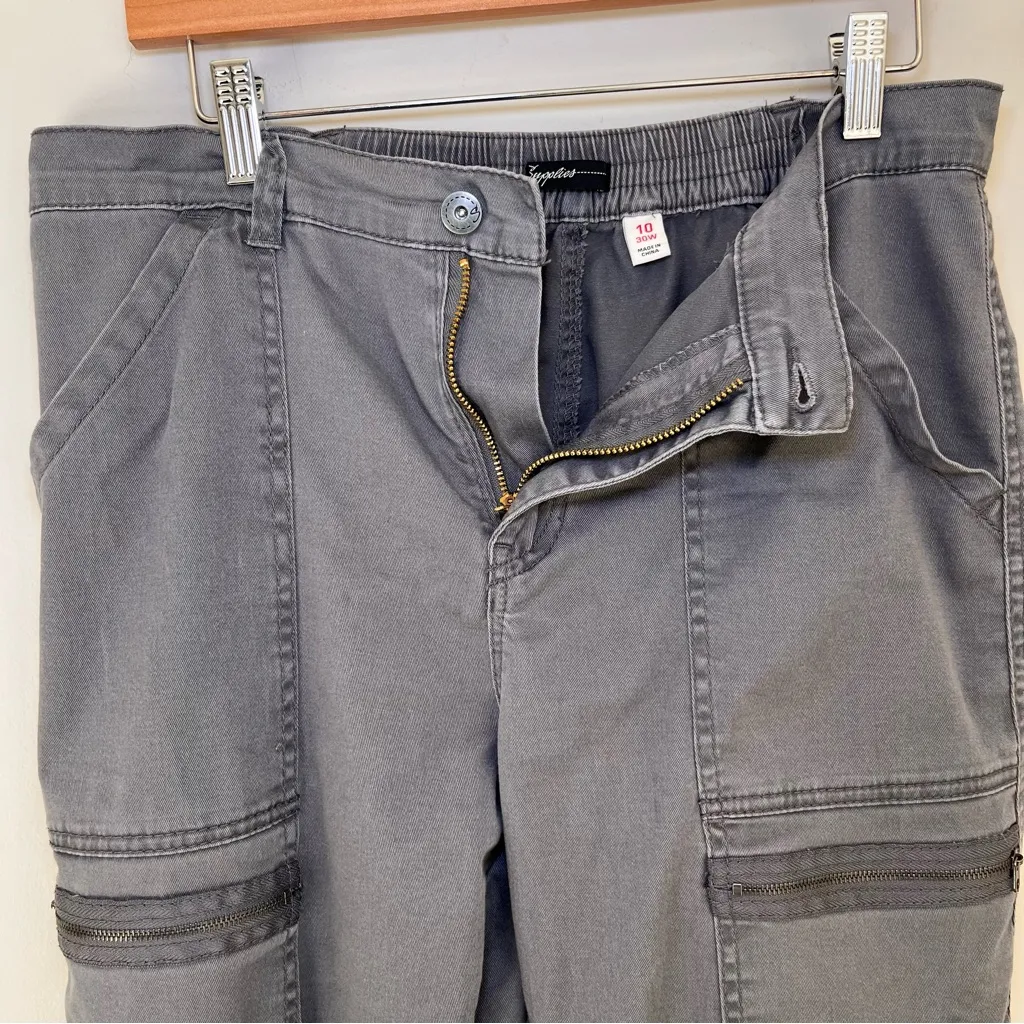 Stylish Gray Wide Leg Cargo Pants - Image 3