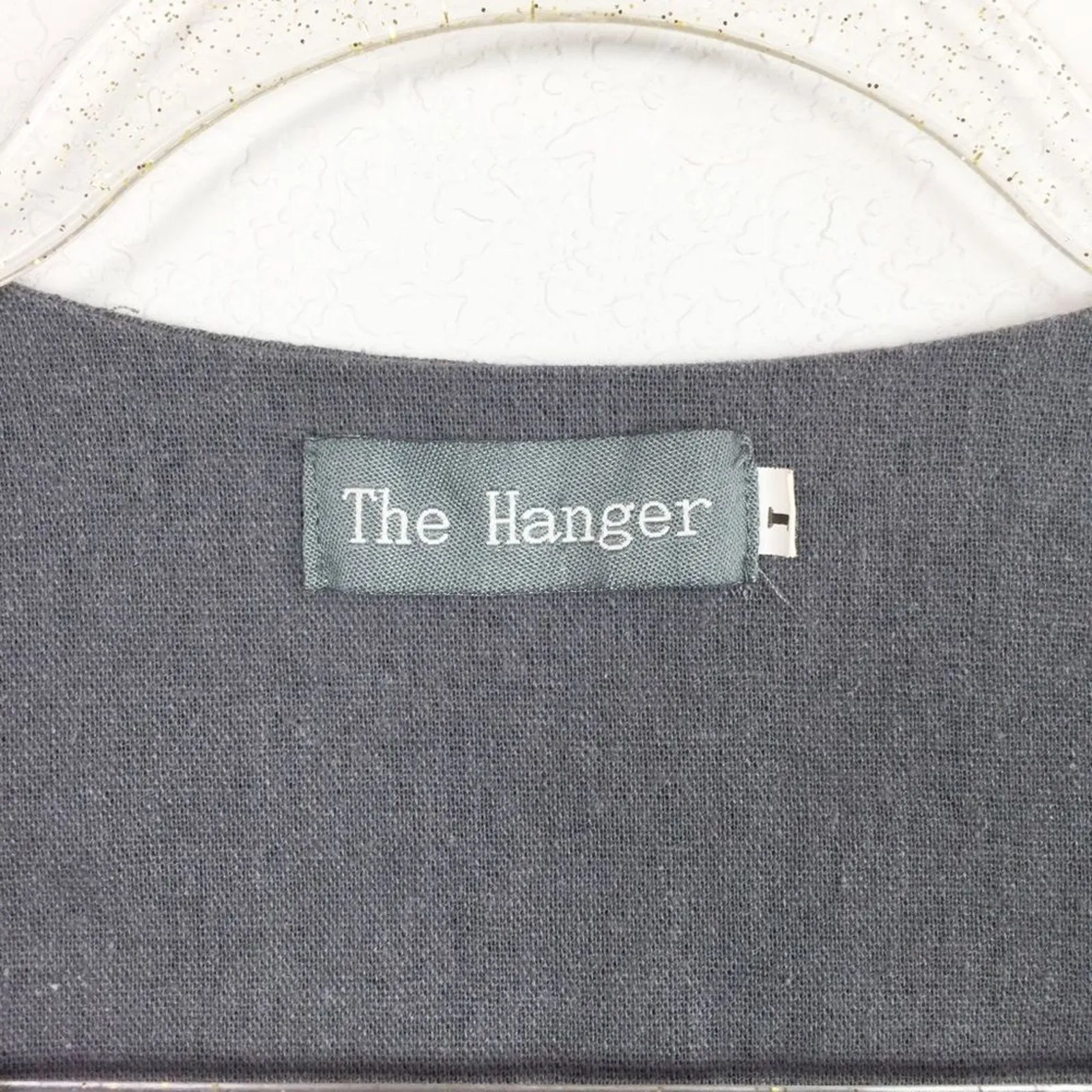 • THE HANGER • Two-tone Vest - Image 3