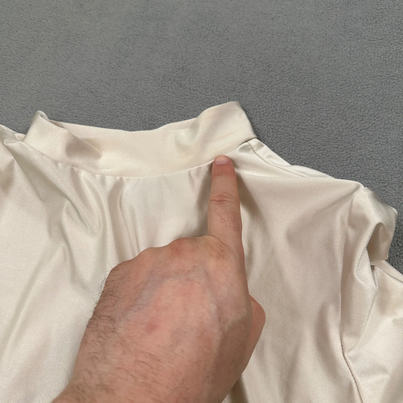 Wild Fable Long Sleeve Shirt Cropped Shiny Top S Womens Beige Mock Neck Cute - Image 6