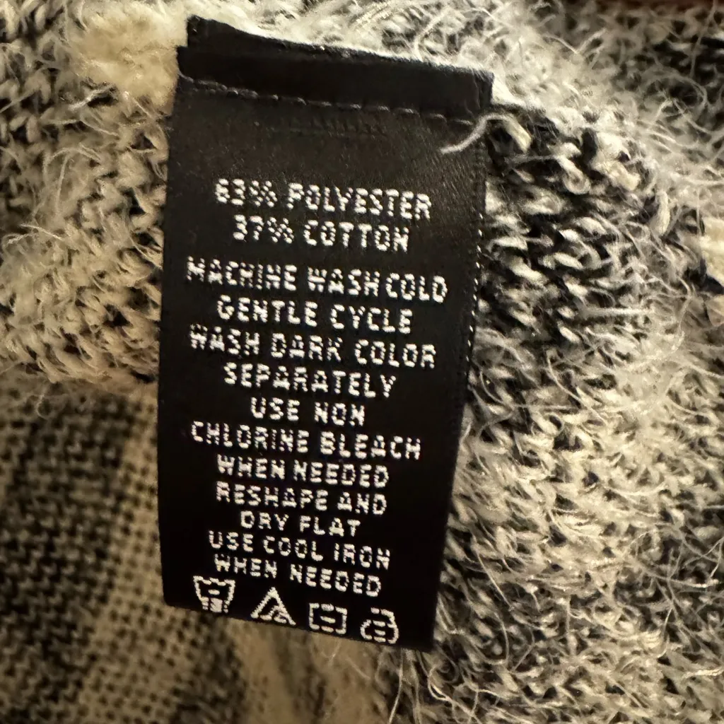 August Silk Chevron Eyelash Open Cardigan Bolero White Black Size M - Image 6