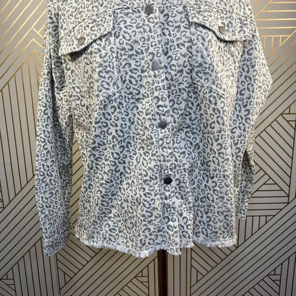 Zara Jacket Animal Print Overshirt Button Down Frayed Leopard Gray Size Small‎ - Image 3
