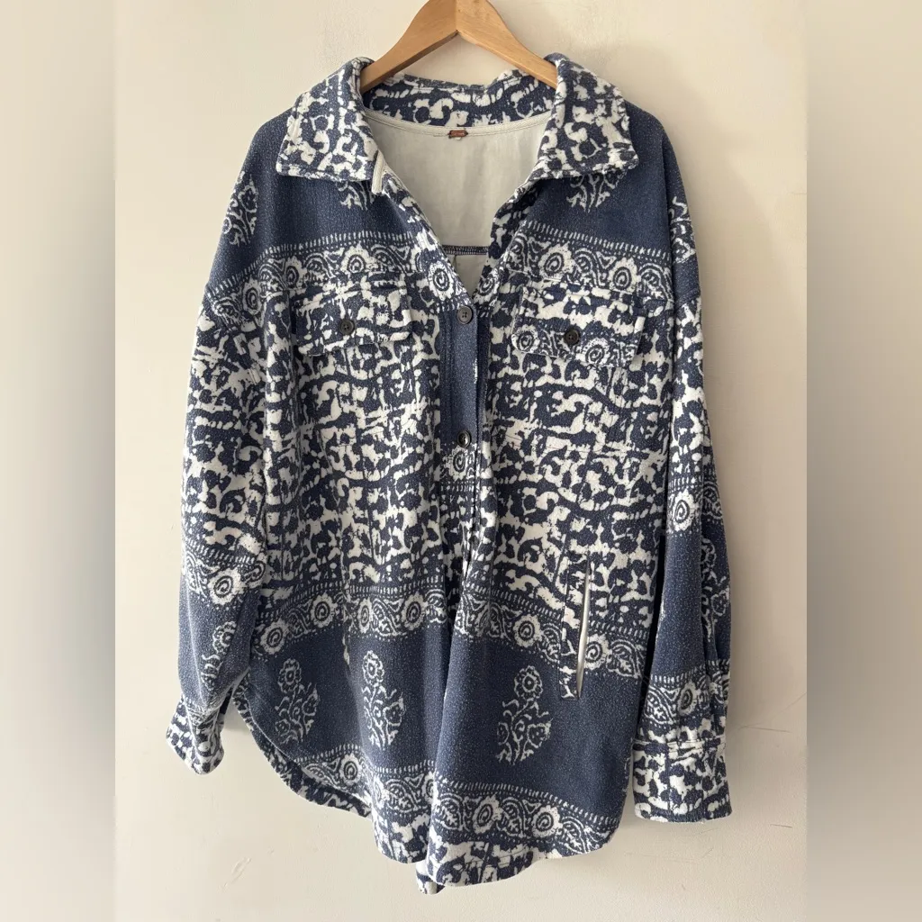 Free People  Blue and White Ruby Jacket Shacket Boho Button Down Cotton - Image 2