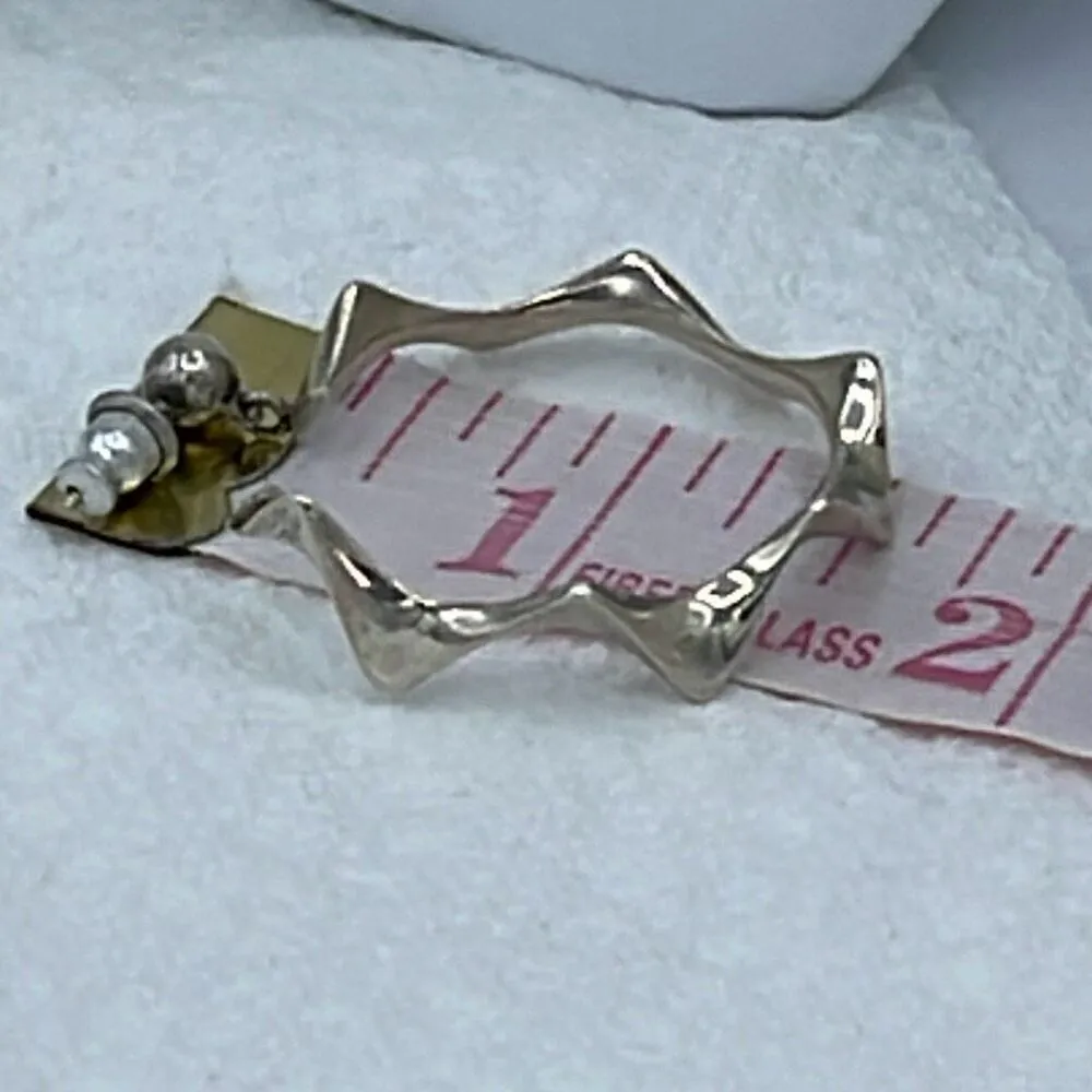 Silver plated dangle hoops with zig zag shaped - Image 3