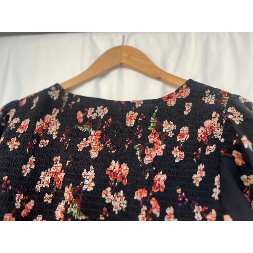 Old Navy Smocked Peplum Hem Top Womens Size XXL Black Floral V-Neck Long Sleeve - Image 4