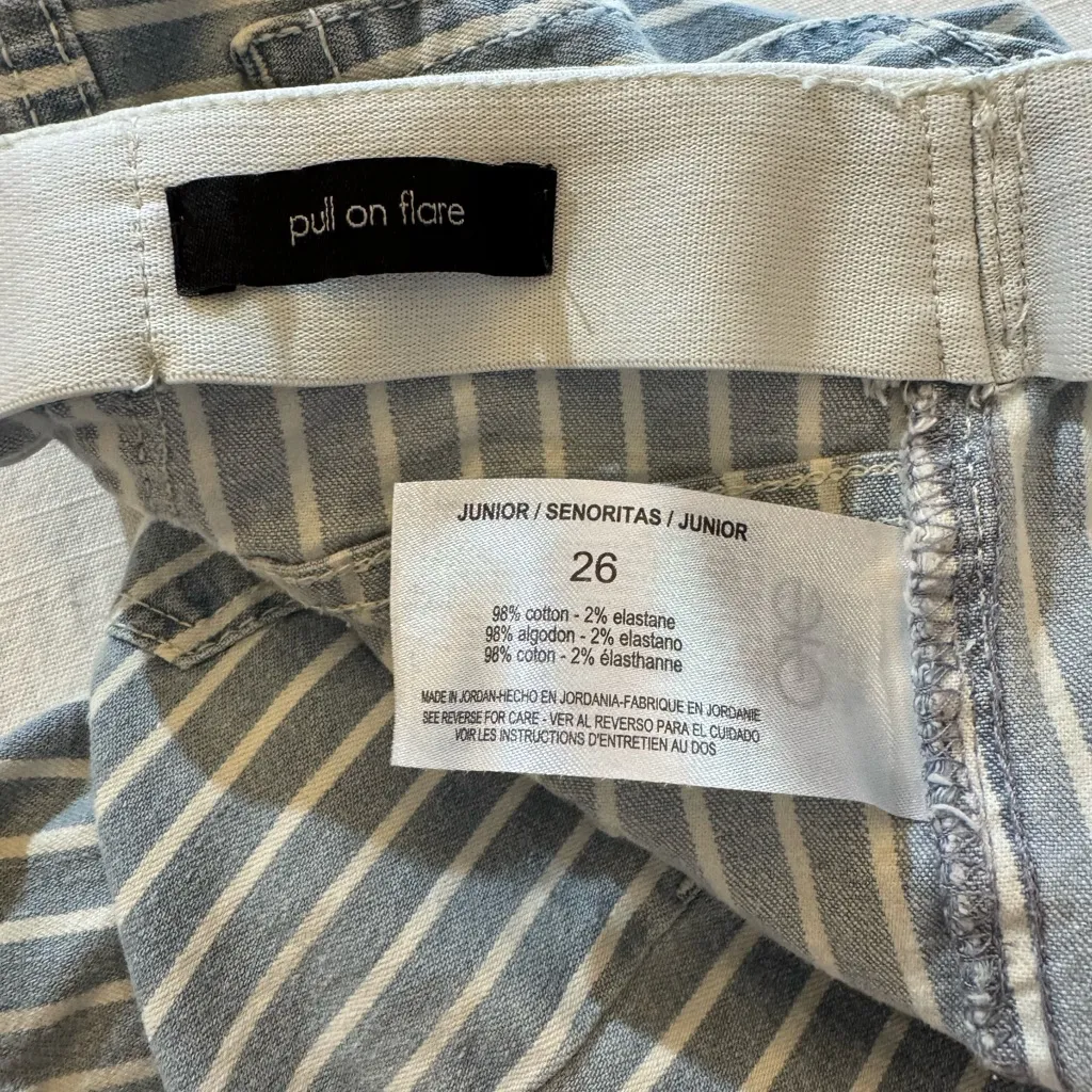 Ella Moss Gray and White Striped Pants - Image 3