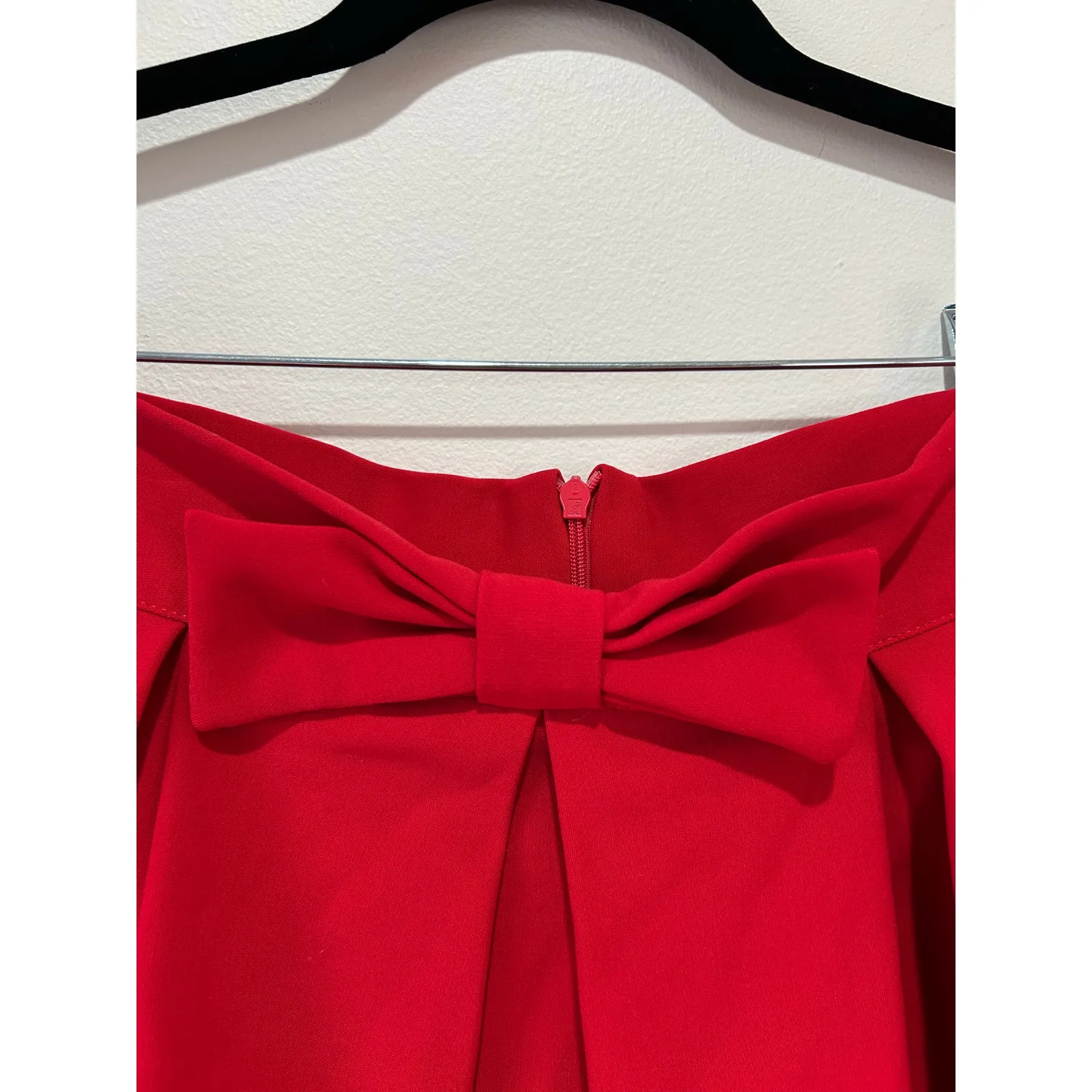 Chicwish red pleated mini skirt with bow size M holiday christmas festive - Image 7