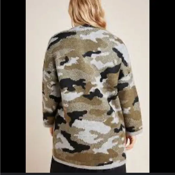 Anthropologie Size Small Green Vera Camo Camouflage Open Front Sweater Cardigan - Image 2